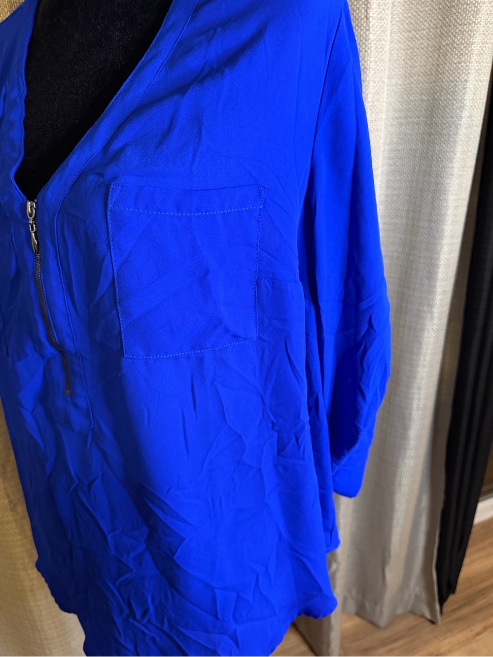 torrid Royal Blue Zip-Front V-Neck Tunic - Picture 5 of 6
